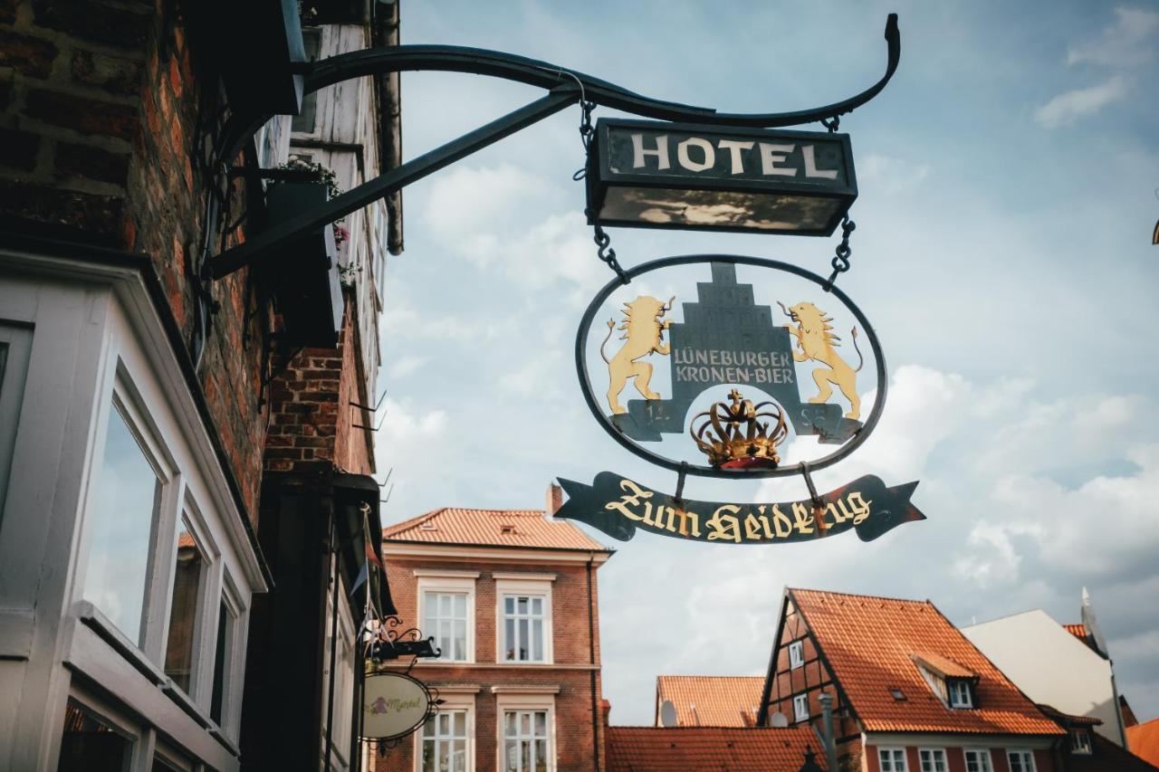 Hotel Zum Heidkrug & Cafe Lil Lüneburg Dış mekan fotoğraf