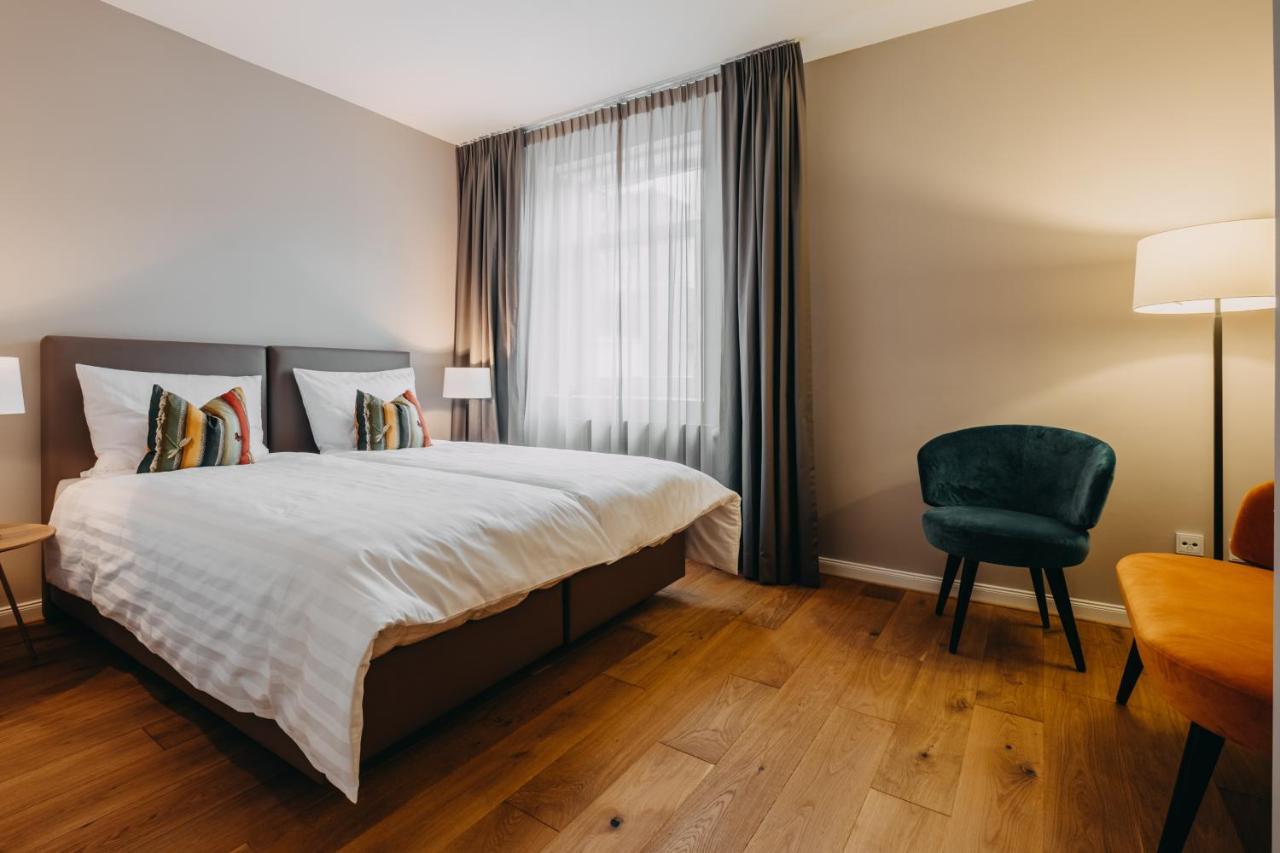 Hotel Zum Heidkrug & Cafe Lil Lüneburg Dış mekan fotoğraf